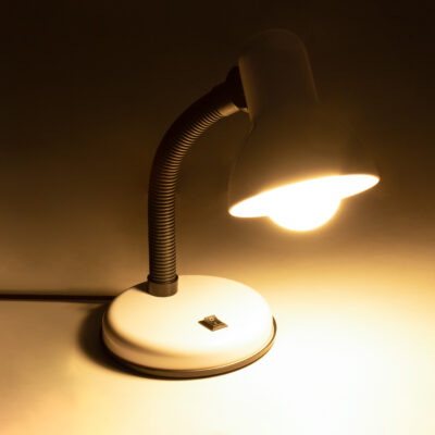 Alternative view of LEDTM® STUDENT 01531 Μοντέρνο Επιτραπέζιο Φωτιστικό Πορτατίφ με Ντουί 1 x E27 AC 220-240V IP20 - Λευκό & Μαύρο - Μ12 x Π12 x Υ32cm