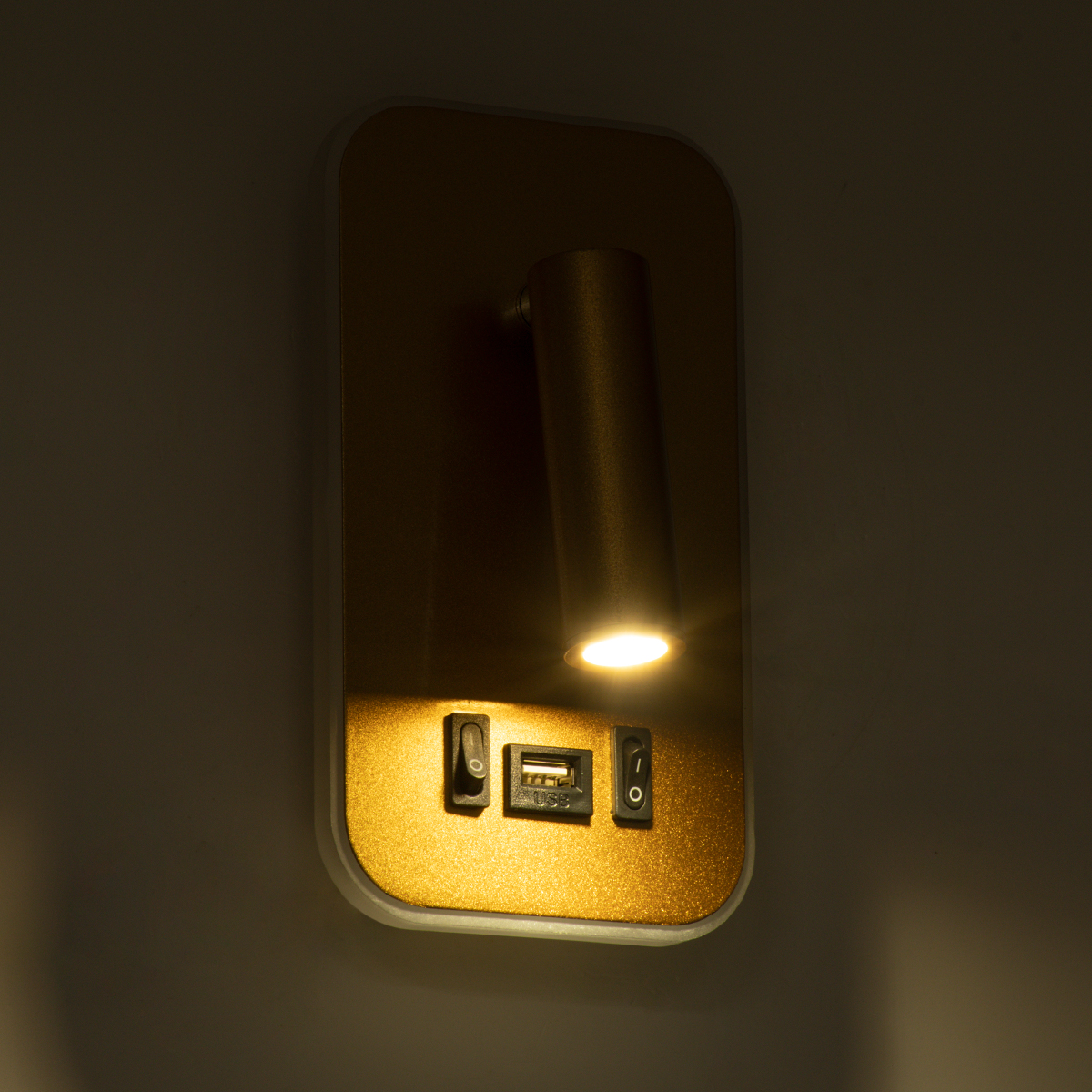 LEDTM® LADY-O 61366 Μοντέρνο Φωτιστικό Τοίχου - Απλίκα Ξενοδοχείου Reading Light με Φορτιστή USB 3A LED 10W 1000lm 36° & 360° AC 220-240V IP20 Φυσικό Λευκό 4500K - Bridgelux COB Chip & TÜV SÜD Driver - Χρυσό Βούρτσας - Μ10.5 x Π10 x Υ18.5cm - 3 Χρόνια Εγγύηση - Image 10