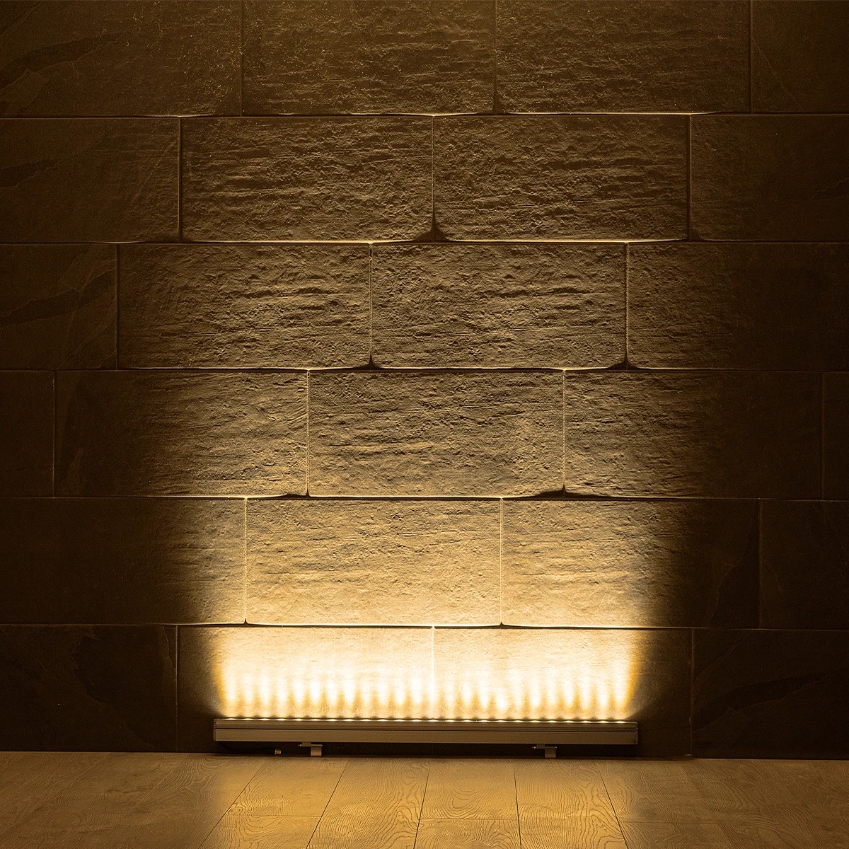 LEDTM® WASHERMARGO 90151 Μπάρα Φωτισμού Wall Washer LED 24W 2640lm 30° DC 24V Αδιάβροχο IP66 Θερμό Λευκό 2700K Dimmable - Bridgelux SMD Chip - Γκρι Ανθρακί - Μ100 x Π4 x Υ5cm - 3 Χρόνια Εγγύηση - Image 7