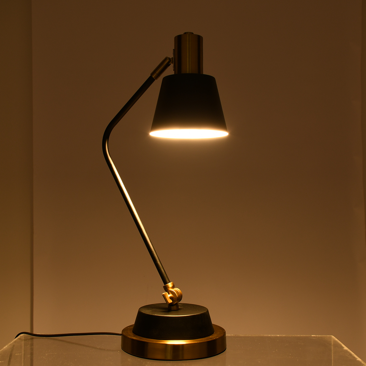 LEDTM® LETO 00834 Μοντέρνο Επιτραπέζιο Φωτιστικό Πορτατίφ με Ντουί 1 x E27 AC 220-240V IP20 - Μαύρο & Χρυσό - Μ30 x Π18 x Υ54cm - Image 11