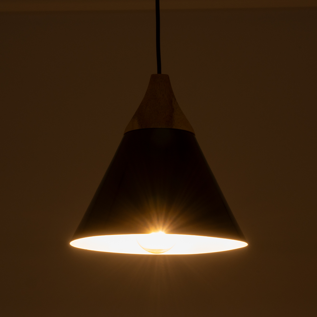 LEDTM® SHADE 00906 Μοντέρνο Κρεμαστό Φωτιστικό Οροφής με Ντουί 1 x E27 AC 220-240V IP20 - Μαύρο & Μπεζ - Μ23 x Π23 x Υ22cm - Image 2