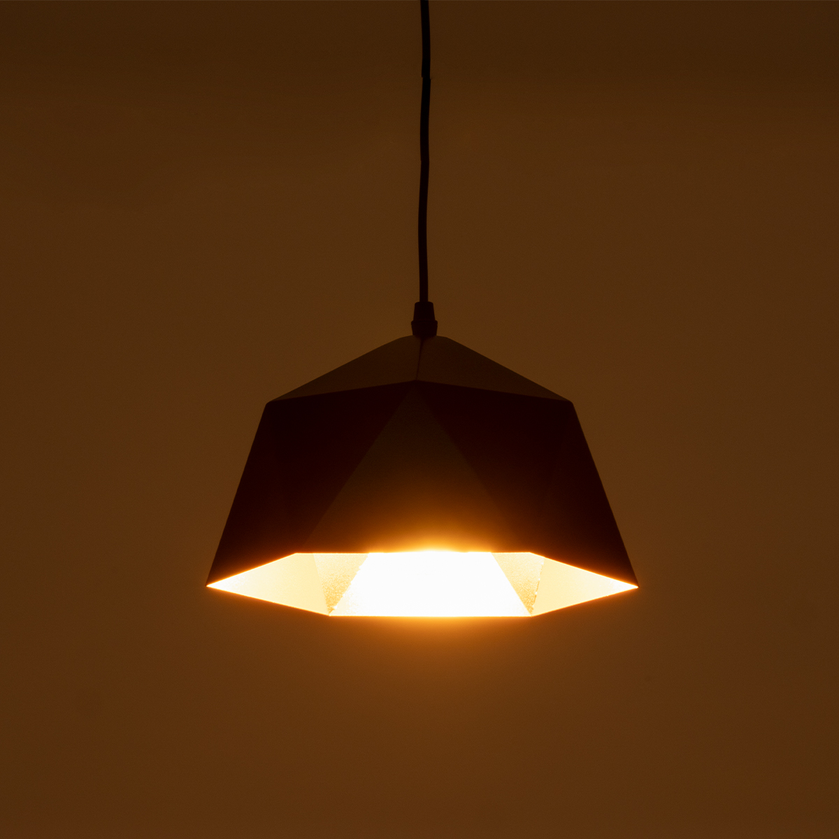 LEDTM® HEXAGON 01194 Μοντέρνο Κρεμαστό Φωτιστικό Οροφής με Ντουί 1 x E27 AC 220-240V IP20 - Μαύρο & Χρυσό - Μ25 x Π25 x Υ15cm - Image 3