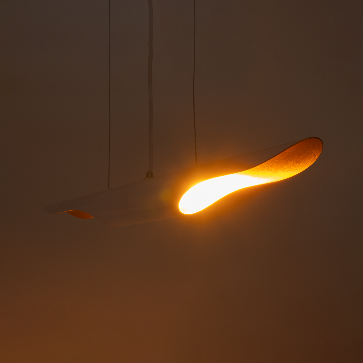 LEDTM® ESTERINA 01305 Μοντέρνο Κρεμαστό Φωτιστικό Οροφής με Ντουί 2 x E27 AC 220-240V IP20 - Λευκό & Χρυσό - Μ60 x Π6 x Υ6cm - Image 3