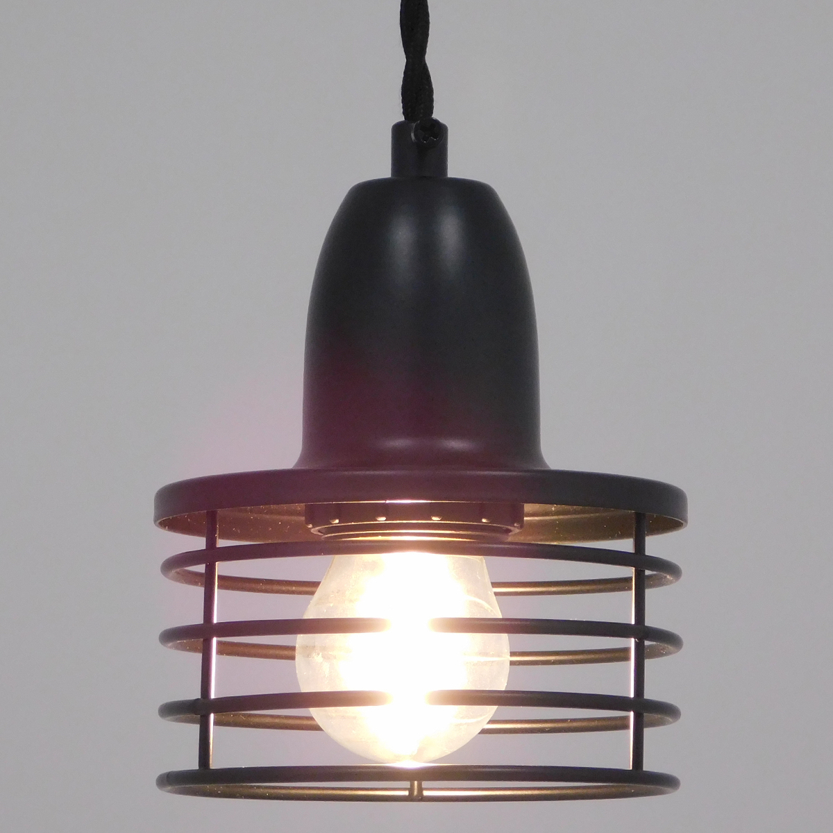 LEDTM® MANHATTAN 01456 Μοντέρνο Κρεμαστό Φωτιστικό Οροφής με Ντουί 1 x E27 AC 220-240V IP20 - Μαύρο - Μ11 x Π11 x Υ14cm - Image 3