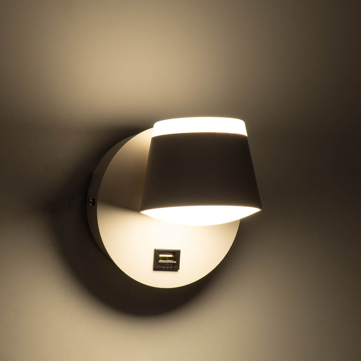 LEDTM® REGENCY 61374 Μοντέρνο Φωτιστικό Τοίχου - Απλίκα Ξενοδοχείου Reading Light με Φορτιστή USB 3A LED 8W 920lm 120° AC 220-240V IP20 Φυσικό Λευκό 4500K - Bridgelux SMD Chip & TÜV SÜD Driver - Λευκό Ματ - Μ12 x Π12 x Υ13cm - 3 Χρόνια Εγγύηση - Image 7