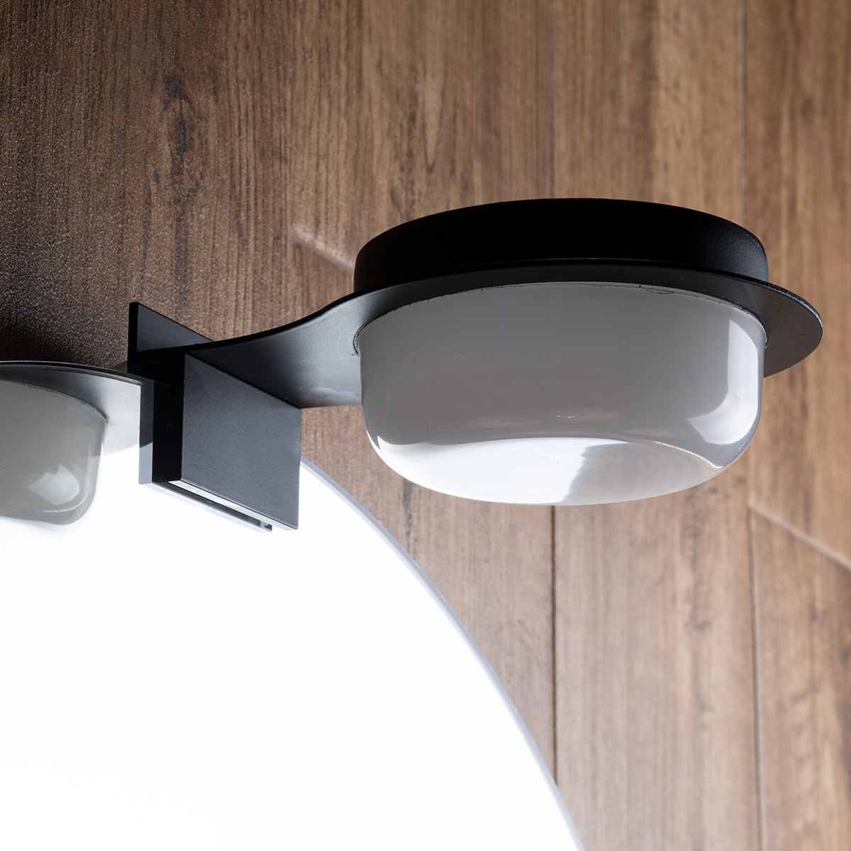 LEDTM® KIARA 60400 Μοντέρνο Φωτιστικό Τοίχου - Απλίκα Καθρέπτη Μπάνιου LED 5W 560lm 120° AC 220-240V IP44 Φυσικό Λευκό 4500K - Lumileds SMD Chip & TÜV SÜD Driver - Μαύρο Ματ & Λευκό - Μ10 x Π13 x Υ3cm - 3 Χρόνια Εγγύηση - Image 11