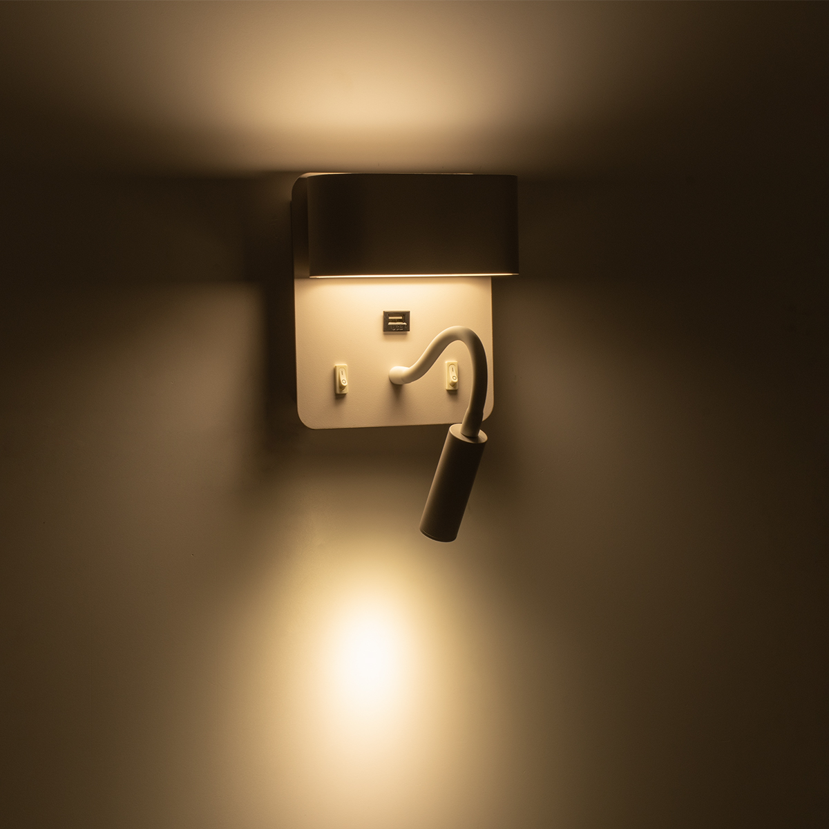 LEDTM® IBIS 61368 Μοντέρνο Φωτιστικό Τοίχου - Απλίκα Ξενοδοχείου Reading Light με Φορτιστή USB 3A LED 10W 1100lm 36° & 360° AC 220-240V IP20 Φυσικό Λευκό 4500K - Bridgelux COB Chip & TÜV SÜD Driver - Λευκό Ματ - Μ10 x Π6.1 x Υ18cm - 3 Χρόνια Εγγύηση - Image 11